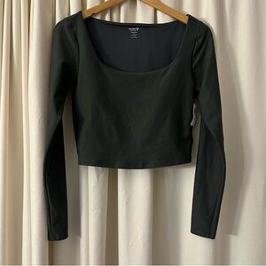 Chic Black Crop Top with Elegant Design